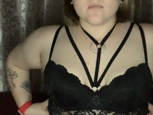 Lähettää kuvakaappauksia badcrybaby