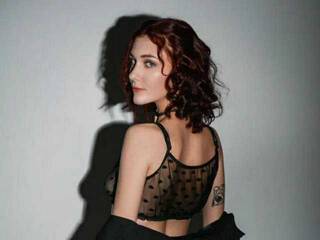 Eroottinen videokeskustelu salviias