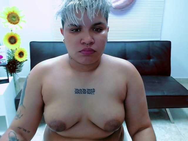 Lähettää kuvakaappauksia LilyJames