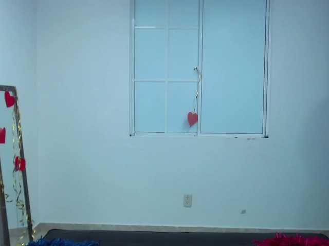 Lähettää kuvakaappauksia LilyJames