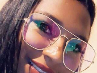 Eroottinen videokeskustelu SamiGrey