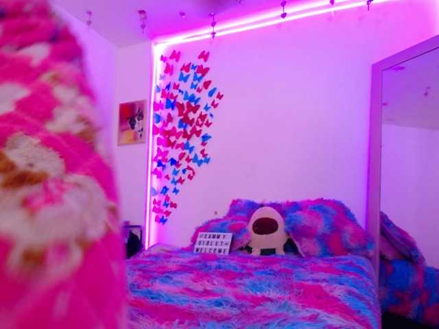 Lähettää kuvakaappauksia Sammyviolet