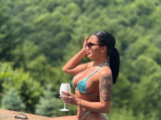 Eroottinen videokeskustelu SarahAdams