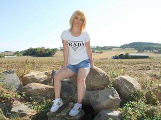 Eroottinen videokeskustelu SarahAnn