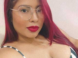 Eroottinen videokeskustelu SaraRuizz