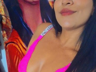 Eroottinen videokeskustelu Sasha-Warbeck