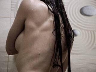 Eroottinen videokeskustelu GirlinGlasses