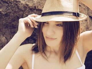 Eroottinen videokeskustelu SashaMurr