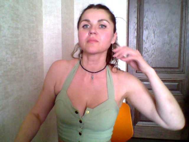 Lähettää kuvakaappauksia SashaSquirt1