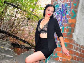 Eroottinen videokeskustelu SayaDevii