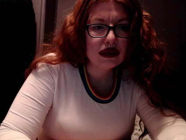 Lähettää kuvakaappauksia ScarlettJade