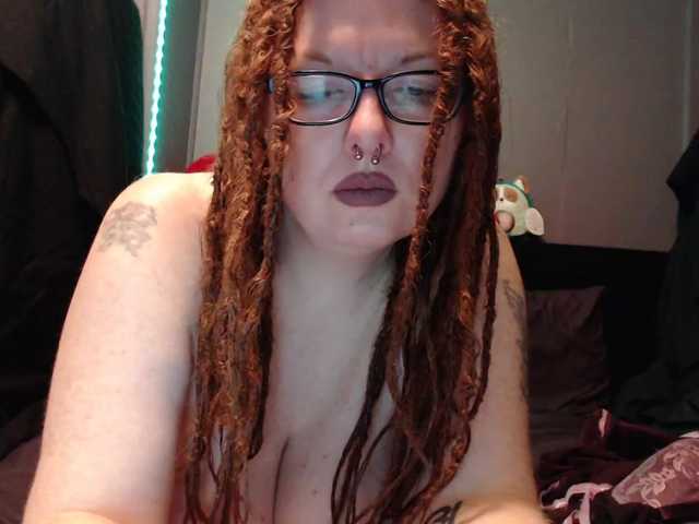 Lähettää kuvakaappauksia ScarlettJade