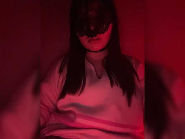 Lähettää kuvakaappauksia ElizabetRey