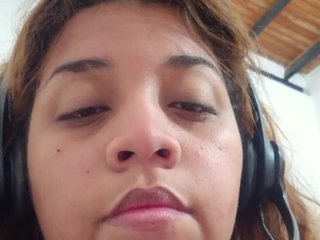 Eroottinen videokeskustelu OhYesLinda