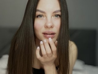 Eroottinen videokeskustelu SeLeNaa