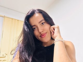 Eroottinen videokeskustelu SeleneAshford