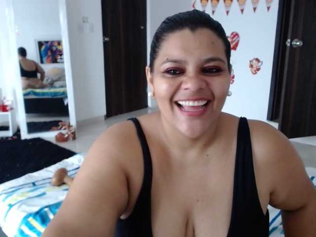 Kuvat Selenna1 @ fuck my pussy until the squirt for you#bbw#bigass#bigboos#anal#squirt#dance#chubby#mature# Happy Valentine's Day