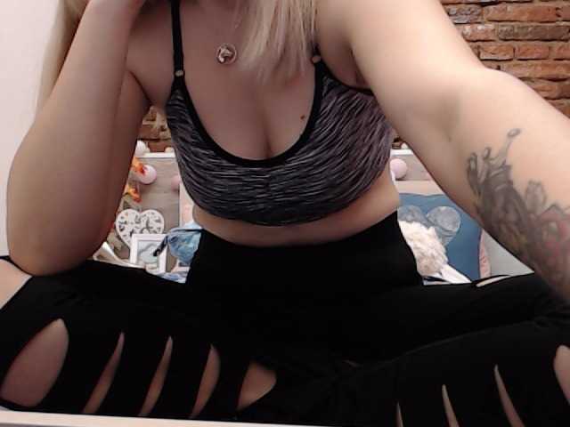 Kuvat Amanda_Marry SNAPCHAT 100 TOK !!!! 2 x lush and 1 x domi lets have fun and see me cuming :wink