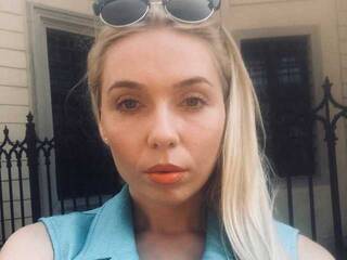 Eroottinen videokeskustelu SexyFoxy555