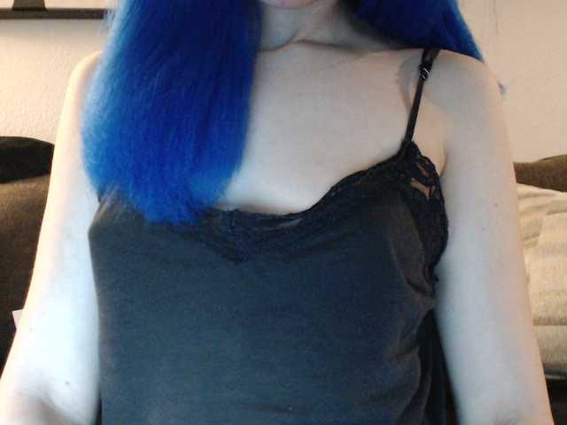 Kuvat Bluerazz18 Welcome all! Tip for #lush!! Follow, show support and leave comments to show love! TwitterOnlyFans: @neonsmurfette