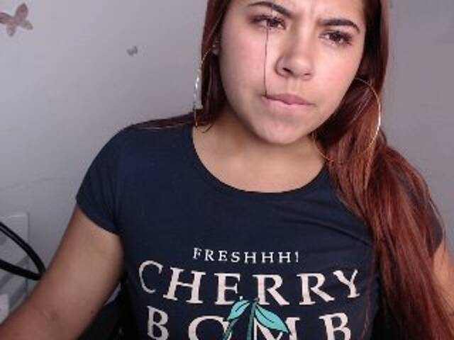 Lähettää kuvakaappauksia sexyteenlen