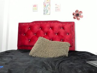 Eroottinen videokeskustelu Sharlotsh