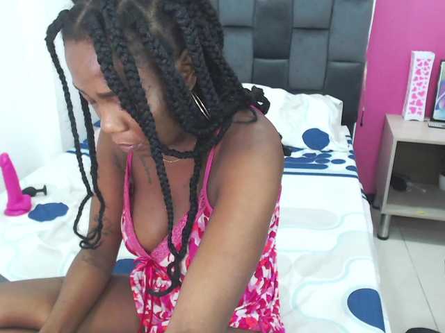 Lähettää kuvakaappauksia ShaylaSexx