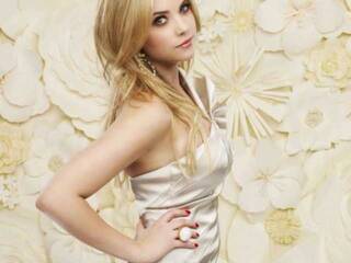 Eroottinen videokeskustelu SheilaRed