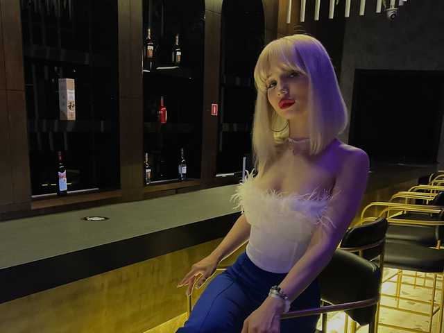 Kuva profiilista nicoleblonde