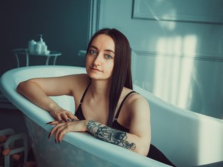 Eroottinen videokeskustelu ShiroHeby