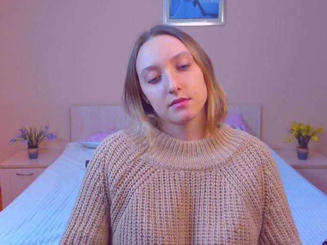 Kuvat ShondaMarsh I don't undress in the free chat. an air kiss - 25 tokens, to show the whole body-60 tokens, to turn around in the pose of a dog-150. the rest is only in private