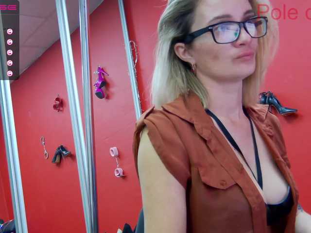 Kuvat Simonacam2cam I'm glad to welcome you dear! The best compliment from you is tokens) I will also pamper you with naked tits for 100 tons, ass-50, legs-30. I will turn on your camera for 40 tons, I will play pranks in private or in a group and show you what it is buzz