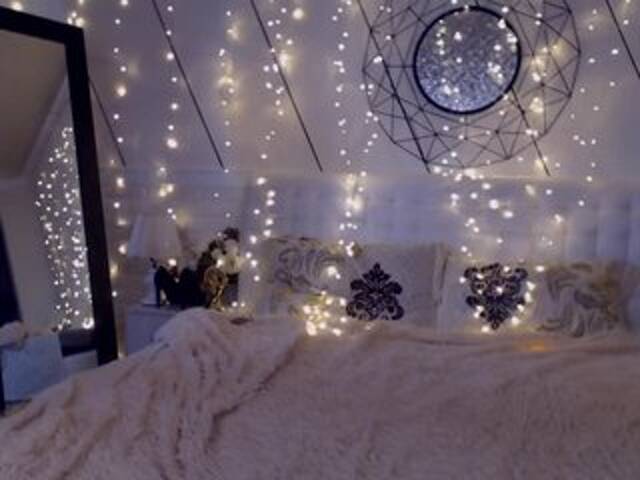 Lähettää kuvakaappauksia AnasteishaLux