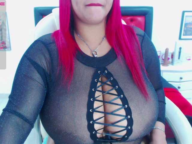 Lähettää kuvakaappauksia Siren-boobs