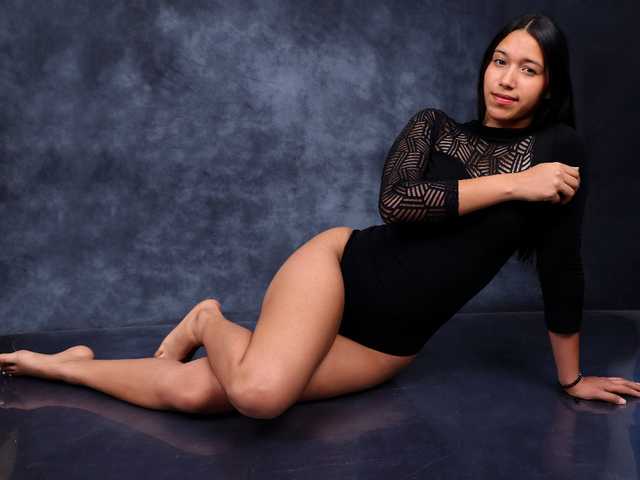 Kuva profiilista skinny-brenda