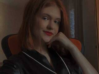 Eroottinen videokeskustelu SlyFoxEva