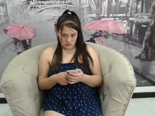 Lähettää kuvakaappauksia sofia-cam-