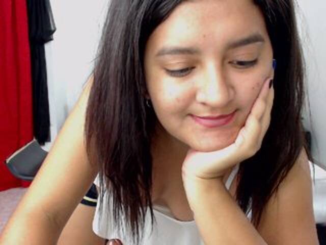 Lähettää kuvakaappauksia SofiaCastro19