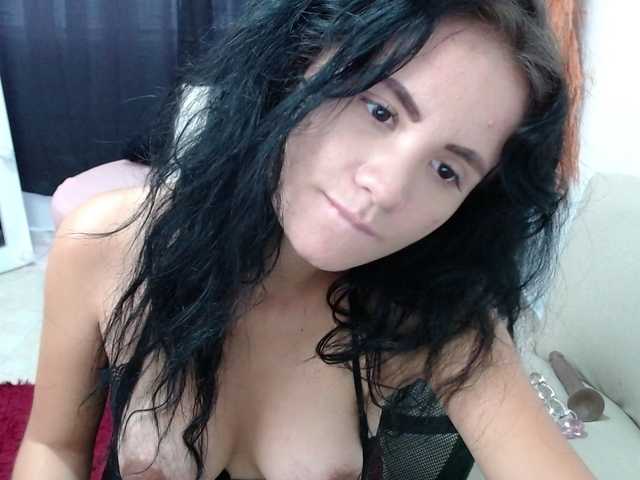 Kuvat SofiaFranco i love to squirt i can do it several times so lets do it guysCum show at goalPVT ON @remain 777