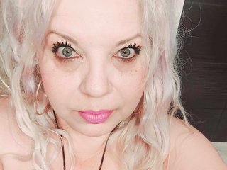 Eroottinen videokeskustelu SonyaHotMilf