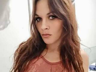 Eroottinen videokeskustelu SonyaRed