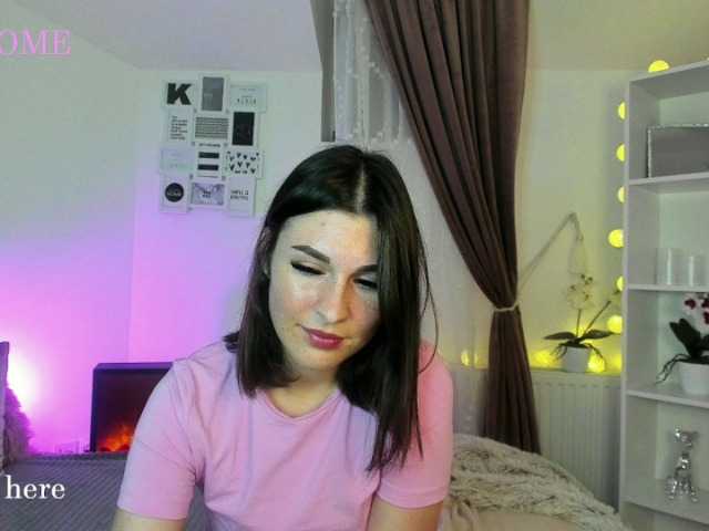 Kuvat SophiaLeone18 first day here I am Lara #18 #new #brunette #bisexual #dildo join me and let's f.ck
