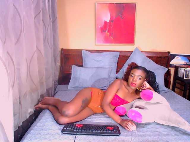 Lähettää kuvakaappauksia SquitingQueen