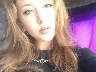 Eroottinen videokeskustelu Ssaraa