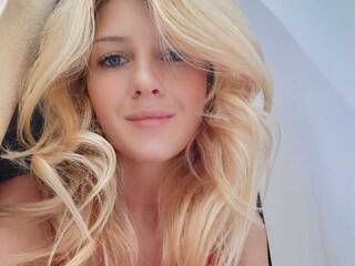 Eroottinen videokeskustelu StaciaGreeg