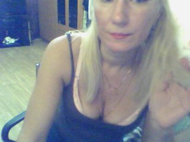 Lähettää kuvakaappauksia StarMarry