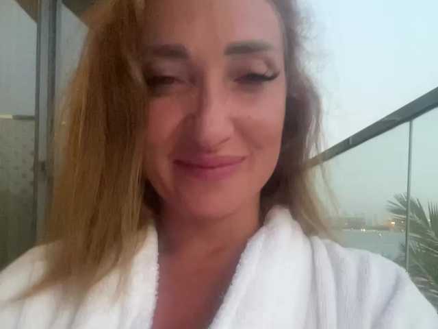 Lähettää kuvakaappauksia Miss_Stella