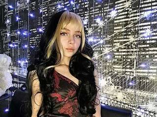 Eroottinen videokeskustelu StephaniMarmi