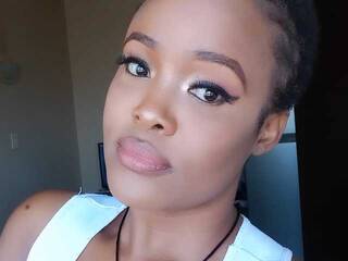 Eroottinen videokeskustelu stormie955