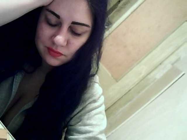 Lähettää kuvakaappauksia supergirldark